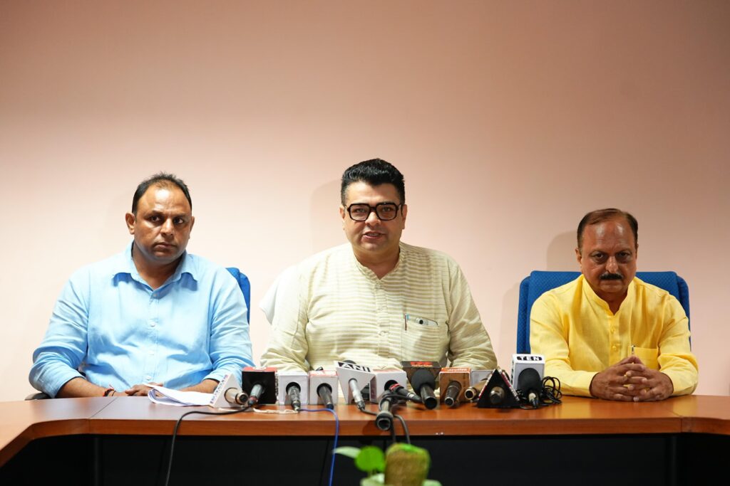 Delhi MCD: एमसीडी में दलितों की आवाज़ दबाने के लिए भाजपा ने एससी कमेटी की सदस्य संख्या घटाई: आम आदमी पार्टी का आरोप
