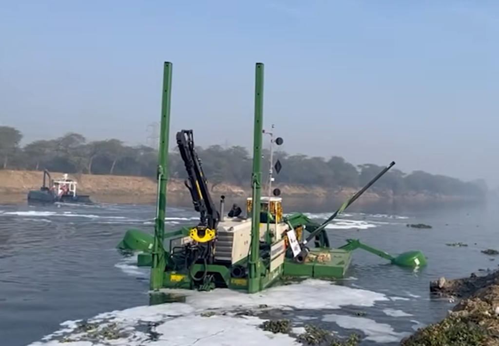 Yamuna cleaning will no longer be just empty promises, it will now be done with machines – the 'Water Master' has arrived from Finland