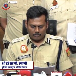 दिल्ली में वाहन चोरी के खिलाफ अभियान: 72 घंटे में 44 गिरफ्तार, 185 वाहन बरामद दिल्ली में ऑपरेशन चक्र-2 पर संवाददाताओं को जानकारी देते पश्चिम जिला पुलिस अधिकारी