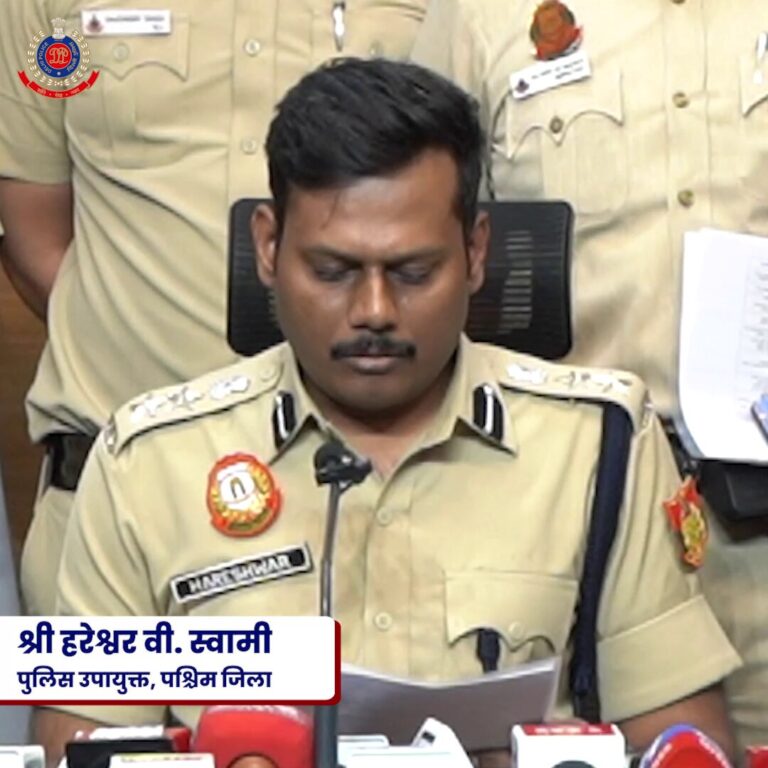 दिल्ली में वाहन चोरी के खिलाफ अभियान: 72 घंटे में 44 गिरफ्तार, 185 वाहन बरामद दिल्ली में ऑपरेशन चक्र-2 पर संवाददाताओं को जानकारी देते पश्चिम जिला पुलिस अधिकारी