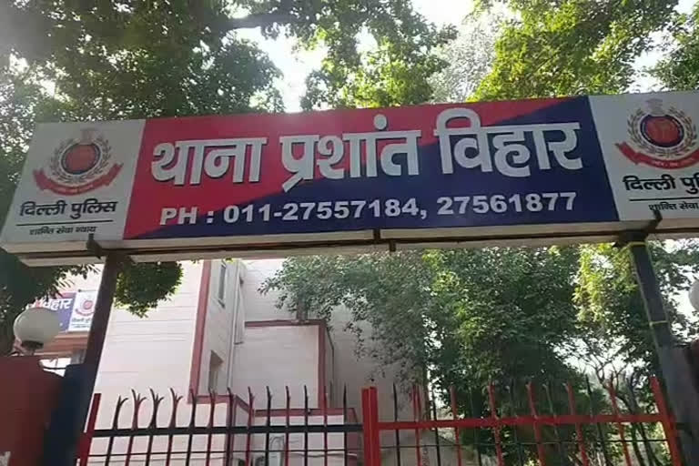 प्रशांत विहार पुलिस थाने के प्रवेश द्वार का साइनबोर्ड — फाइल फोटो