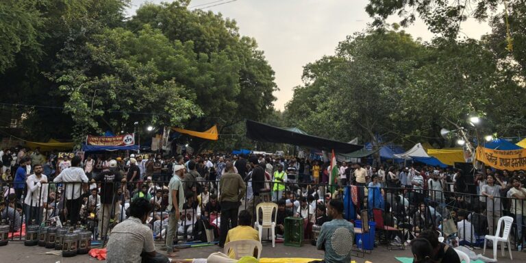 जंतर-मंतर पर 10 अक्टूबर के प्रदर्शन की अनुमति नहीं: दिल्ली पुलिस ने कम समय पहले सूचना का हवाला दिया नई दिल्ली के जंतर-मंतर पर प्रदर्शनकारी — 23 जुलाई 2026 की फाइल तस्वीर